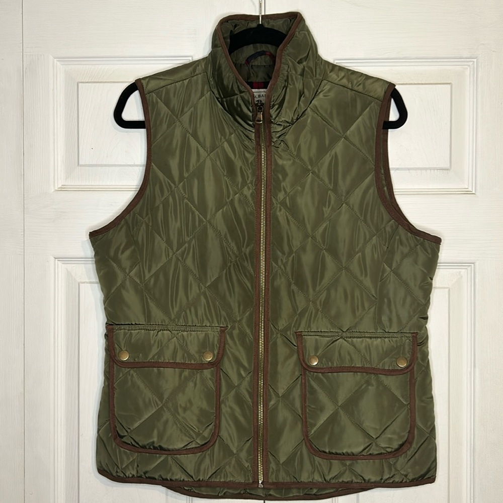 Quilted Vest size Medium
